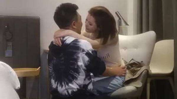 雀儿满天飞之成都外围女神